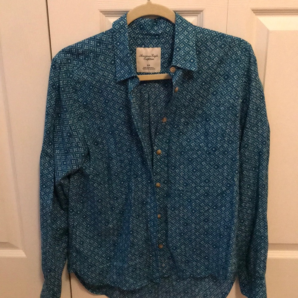 American Eagle Button Down